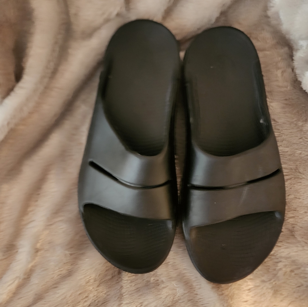 Women's Black Slide Sandals